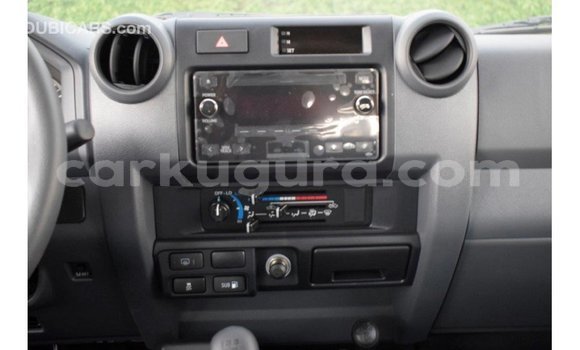 Buy Import Toyota Land Cruiser White Car in Import - Dubai in Bujumbura Buy Import Toyota Land Cruiser White Car in Import - Dubai in Bujumbura