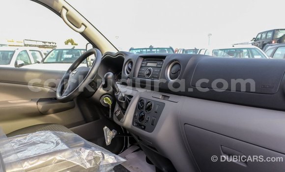 Buy Import Nissan Urvan White Car in Import - Dubai in Bujumbura Buy Import Nissan Urvan White Car in Import - Dubai in Bujumbura