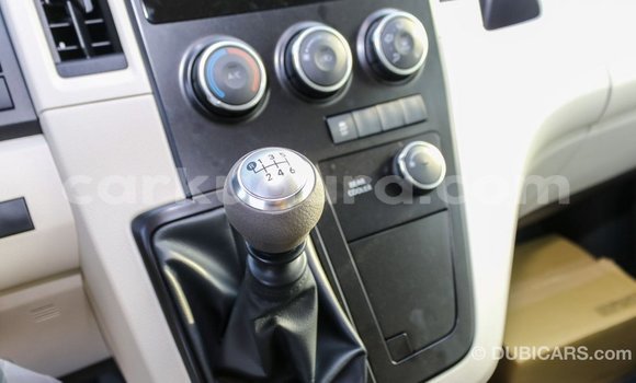 Buy Import Toyota Hiace White Car in Import - Dubai in Bujumbura Buy Import Toyota Hiace White Car in Import - Dubai in Bujumbura