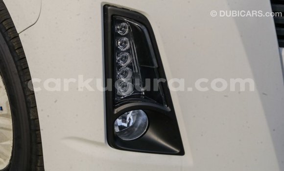 Buy Import Toyota Hiace White Car in Import - Dubai in Bujumbura Buy Import Toyota Hiace White Car in Import - Dubai in Bujumbura