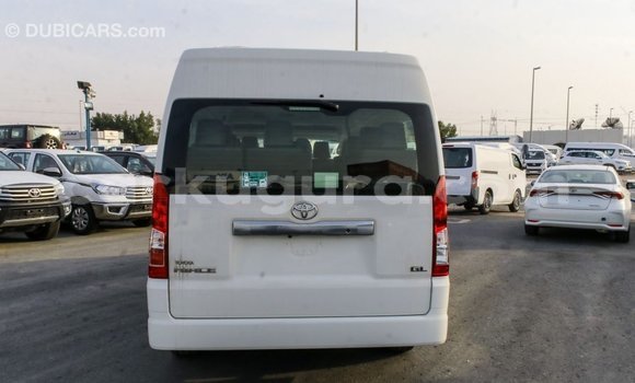 Buy Import Toyota Hiace White Car in Import - Dubai in Bujumbura Buy Import Toyota Hiace White Car in Import - Dubai in Bujumbura