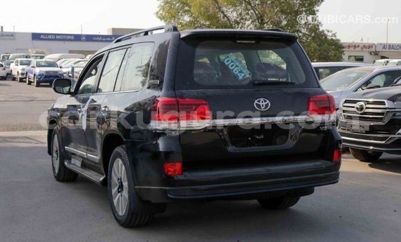 Acheter Import Voiture Toyota Land Cruiser Noir à Import - Dubai, Bujumbura Acheter Import Voiture Toyota Land Cruiser Noir à Import - Dubai, Bujumbura