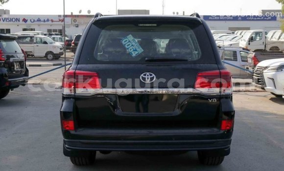Acheter Import Voiture Toyota Land Cruiser Noir à Import - Dubai, Bujumbura Acheter Import Voiture Toyota Land Cruiser Noir à Import - Dubai, Bujumbura