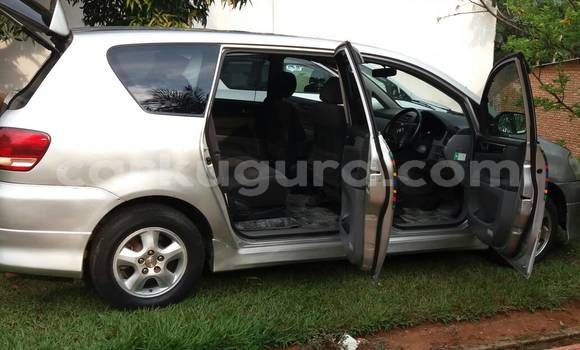 Acheter Occasion Voiture Toyota Ipsum Gris à Mairie au Bujumbura Acheter Occasion Voiture Toyota Ipsum Gris à Mairie au Bujumbura
