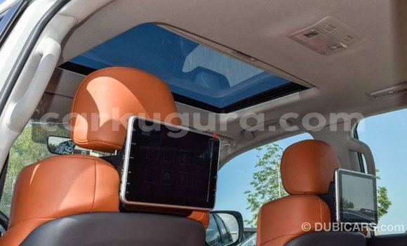 Acheter Import Voiture Toyota Land Cruiser Blanc à Import - Dubai, Bujumbura Acheter Import Voiture Toyota Land Cruiser Blanc à Import - Dubai, Bujumbura