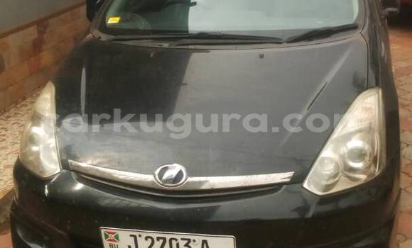 Acheter Occasion Voiture Toyota Wish Noir à Mairie au Bujumbura Acheter Occasion Voiture Toyota Wish Noir à Mairie au Bujumbura