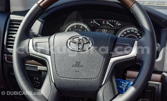 Nunua Imported Toyota Land Cruiser Nyeusi Gari ndani ya Import - Dubai nchini Bujumbura Nunua Imported Toyota Land Cruiser Nyeusi Gari ndani ya Import - Dubai nchini Bujumbura