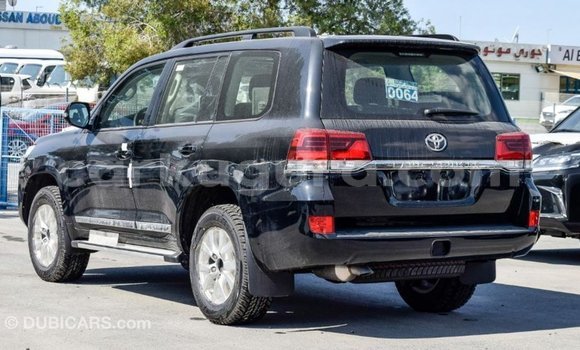 Nunua Imported Toyota Land Cruiser Nyeusi Gari ndani ya Import - Dubai nchini Bujumbura Nunua Imported Toyota Land Cruiser Nyeusi Gari ndani ya Import - Dubai nchini Bujumbura
