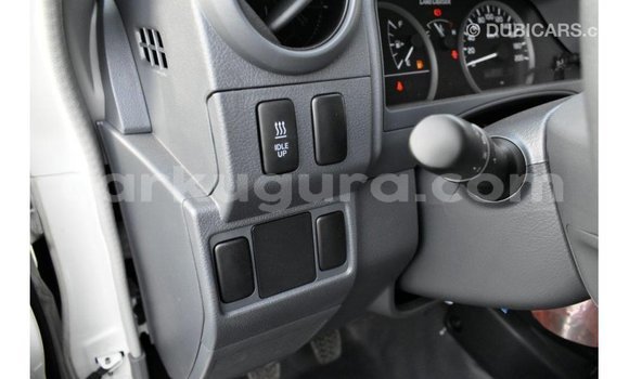 Buy Import Toyota Land Cruiser White Car in Import - Dubai in Bujumbura Buy Import Toyota Land Cruiser White Car in Import - Dubai in Bujumbura