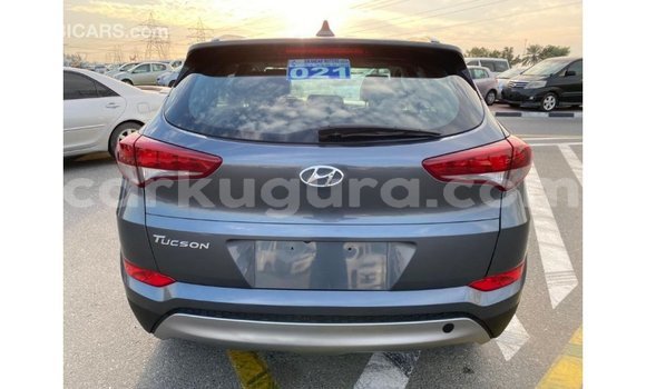 Nunua Imported Hyundai Tucson Nyeupe Gari ndani ya Import - Dubai nchini Bujumbura Nunua Imported Hyundai Tucson Nyeupe Gari ndani ya Import - Dubai nchini Bujumbura