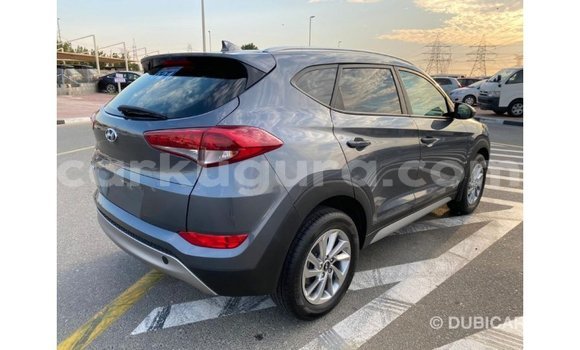 Nunua Imported Hyundai Tucson Nyeupe Gari ndani ya Import - Dubai nchini Bujumbura Nunua Imported Hyundai Tucson Nyeupe Gari ndani ya Import - Dubai nchini Bujumbura
