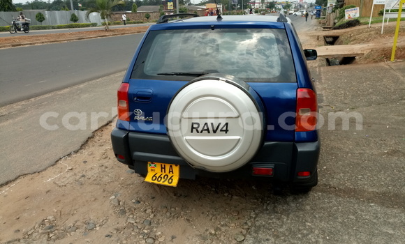Acheter Occasion Voiture Toyota RAV4 Bleu à Mairie au Bujumbura Acheter Occasion Voiture Toyota RAV4 Bleu à Mairie au Bujumbura