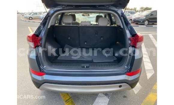 Nunua Imported Hyundai Tucson Nyeupe Gari ndani ya Import - Dubai nchini Bujumbura Nunua Imported Hyundai Tucson Nyeupe Gari ndani ya Import - Dubai nchini Bujumbura