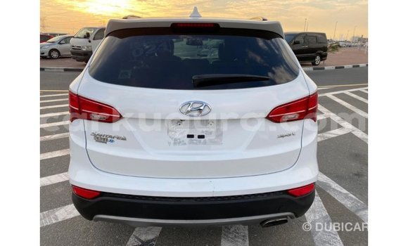 Nunua Imported Hyundai Santa Fe Nyeupe Gari ndani ya Import - Dubai nchini Bujumbura Nunua Imported Hyundai Santa Fe Nyeupe Gari ndani ya Import - Dubai nchini Bujumbura