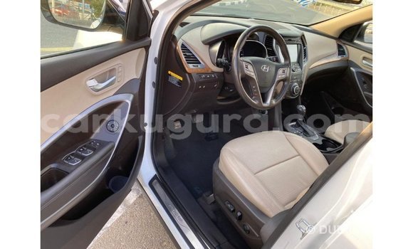 Nunua Imported Hyundai Santa Fe Nyeupe Gari ndani ya Import - Dubai nchini Bujumbura Nunua Imported Hyundai Santa Fe Nyeupe Gari ndani ya Import - Dubai nchini Bujumbura