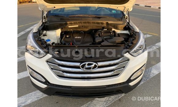 Nunua Imported Hyundai Santa Fe Nyeupe Gari ndani ya Import - Dubai nchini Bujumbura Nunua Imported Hyundai Santa Fe Nyeupe Gari ndani ya Import - Dubai nchini Bujumbura