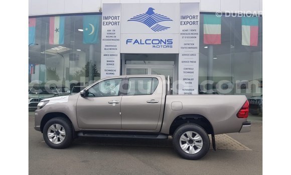 Nunua Imported Toyota Hilux Nyingine Gari ndani ya Import - Dubai nchini Bujumbura Nunua Imported Toyota Hilux Nyingine Gari ndani ya Import - Dubai nchini Bujumbura