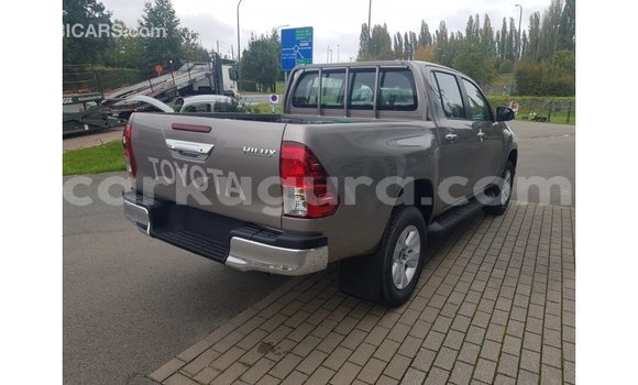 Nunua Imported Toyota Hilux Nyingine Gari ndani ya Import - Dubai nchini Bujumbura Nunua Imported Toyota Hilux Nyingine Gari ndani ya Import - Dubai nchini Bujumbura