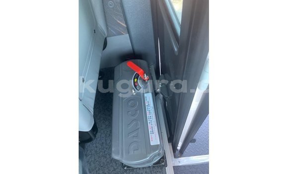 Acheter Import Voiture Hyundai Accent Blanc à Import - Dubai, Bujumbura Acheter Import Voiture Hyundai Accent Blanc à Import - Dubai, Bujumbura