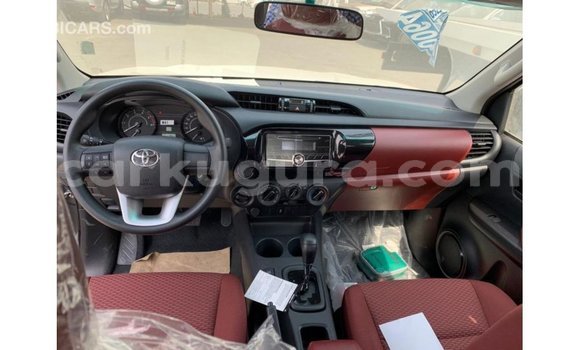 Nunua Imported Toyota Hilux Nyingine Gari ndani ya Import - Dubai nchini Bujumbura Nunua Imported Toyota Hilux Nyingine Gari ndani ya Import - Dubai nchini Bujumbura