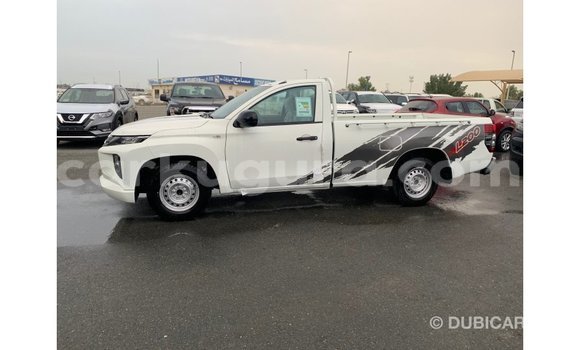 Nunua Imported Mitsubishi L200 Nyeupe Gari ndani ya Import - Dubai nchini Bujumbura Nunua Imported Mitsubishi L200 Nyeupe Gari ndani ya Import - Dubai nchini Bujumbura