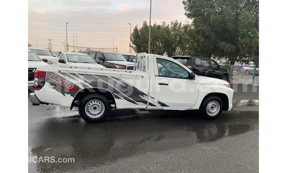 Nunua Imported Mitsubishi L200 Nyeupe Gari ndani ya Import - Dubai nchini Bujumbura Nunua Imported Mitsubishi L200 Nyeupe Gari ndani ya Import - Dubai nchini Bujumbura