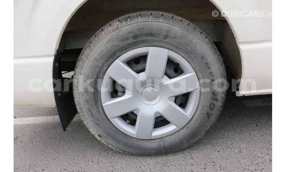 Acheter Import Voiture Toyota Hiace Blanc à Import - Dubai, Bujumbura Acheter Import Voiture Toyota Hiace Blanc à Import - Dubai, Bujumbura