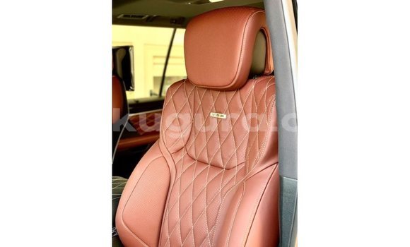 Nunua Imported Lexus LX Nyeusi Gari ndani ya Import - Dubai nchini Bujumbura Nunua Imported Lexus LX Nyeusi Gari ndani ya Import - Dubai nchini Bujumbura