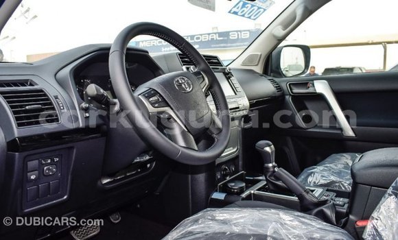 Nunua Imported Toyota Prado Nyeusi Gari ndani ya Import - Dubai nchini Bujumbura Nunua Imported Toyota Prado Nyeusi Gari ndani ya Import - Dubai nchini Bujumbura