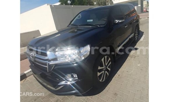Nunua Imported Toyota Land Cruiser Nyeusi Gari ndani ya Import - Dubai nchini Bujumbura Nunua Imported Toyota Land Cruiser Nyeusi Gari ndani ya Import - Dubai nchini Bujumbura
