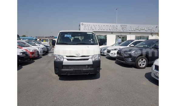 Nunua Imported Toyota Hiace Nyeupe Gari ndani ya Import - Dubai nchini Bujumbura Nunua Imported Toyota Hiace Nyeupe Gari ndani ya Import - Dubai nchini Bujumbura
