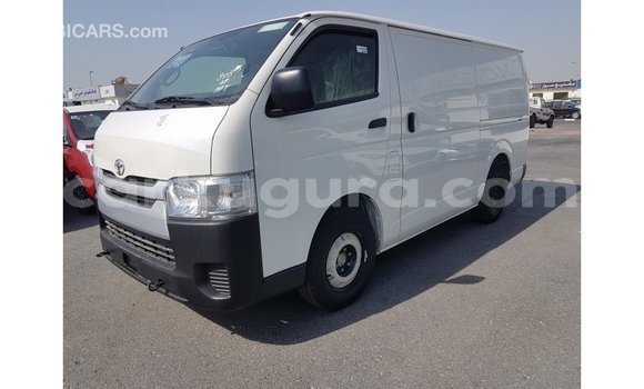 Nunua Imported Toyota Hiace Nyeupe Gari ndani ya Import - Dubai nchini Bujumbura Nunua Imported Toyota Hiace Nyeupe Gari ndani ya Import - Dubai nchini Bujumbura