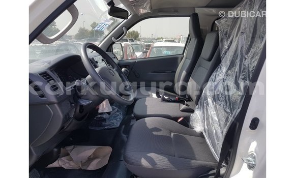 Nunua Imported Toyota Hiace Nyeupe Gari ndani ya Import - Dubai nchini Bujumbura Nunua Imported Toyota Hiace Nyeupe Gari ndani ya Import - Dubai nchini Bujumbura