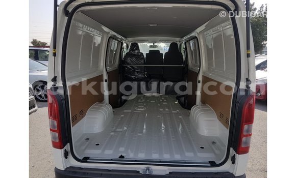 Nunua Imported Toyota Hiace Nyeupe Gari ndani ya Import - Dubai nchini Bujumbura Nunua Imported Toyota Hiace Nyeupe Gari ndani ya Import - Dubai nchini Bujumbura