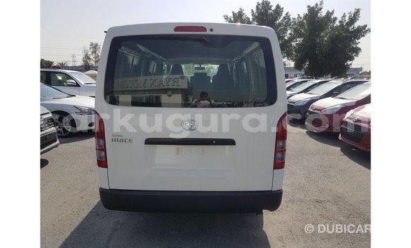 Nunua Imported Toyota Hiace Nyeupe Gari ndani ya Import - Dubai nchini Bujumbura Nunua Imported Toyota Hiace Nyeupe Gari ndani ya Import - Dubai nchini Bujumbura