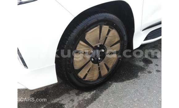 Acheter Import Voiture Lexus LX Blanc à Import - Dubai, Bujumbura Acheter Import Voiture Lexus LX Blanc à Import - Dubai, Bujumbura