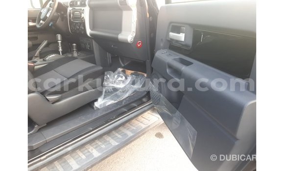 Nunua Imported Toyota FJ Cruiser Nyeusi Gari ndani ya Import - Dubai nchini Bujumbura Nunua Imported Toyota FJ Cruiser Nyeusi Gari ndani ya Import - Dubai nchini Bujumbura