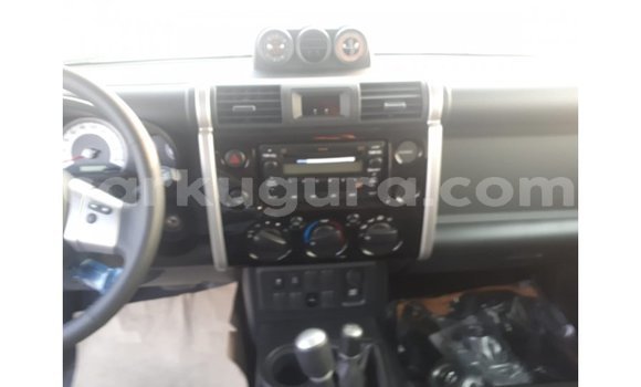 Nunua Imported Toyota FJ Cruiser Nyeusi Gari ndani ya Import - Dubai nchini Bujumbura Nunua Imported Toyota FJ Cruiser Nyeusi Gari ndani ya Import - Dubai nchini Bujumbura