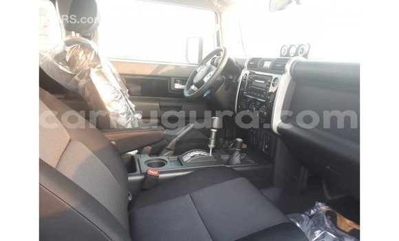 Nunua Imported Toyota FJ Cruiser Nyeusi Gari ndani ya Import - Dubai nchini Bujumbura Nunua Imported Toyota FJ Cruiser Nyeusi Gari ndani ya Import - Dubai nchini Bujumbura