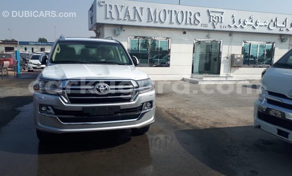 Nunua Imported Toyota Land Cruiser Nyingine Gari ndani ya Import - Dubai nchini Bujumbura Nunua Imported Toyota Land Cruiser Nyingine Gari ndani ya Import - Dubai nchini Bujumbura