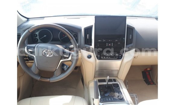 Nunua Imported Toyota Land Cruiser Nyingine Gari ndani ya Import - Dubai nchini Bujumbura Nunua Imported Toyota Land Cruiser Nyingine Gari ndani ya Import - Dubai nchini Bujumbura