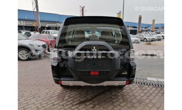 Nunua Imported Mitsubishi Pajero Nyeusi Gari ndani ya Import - Dubai nchini Bujumbura Nunua Imported Mitsubishi Pajero Nyeusi Gari ndani ya Import - Dubai nchini Bujumbura