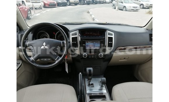 Nunua Imported Mitsubishi Pajero Nyeusi Gari ndani ya Import - Dubai nchini Bujumbura Nunua Imported Mitsubishi Pajero Nyeusi Gari ndani ya Import - Dubai nchini Bujumbura