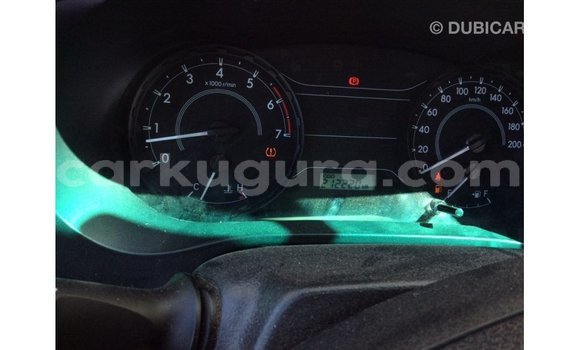 Nunua Imported Toyota Hilux Nyeupe Gari ndani ya Import - Dubai nchini Bujumbura Nunua Imported Toyota Hilux Nyeupe Gari ndani ya Import - Dubai nchini Bujumbura