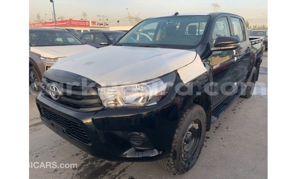 Nunua Imported Toyota Hilux Nyeusi Gari ndani ya Import - Dubai nchini Bujumbura Nunua Imported Toyota Hilux Nyeusi Gari ndani ya Import - Dubai nchini Bujumbura