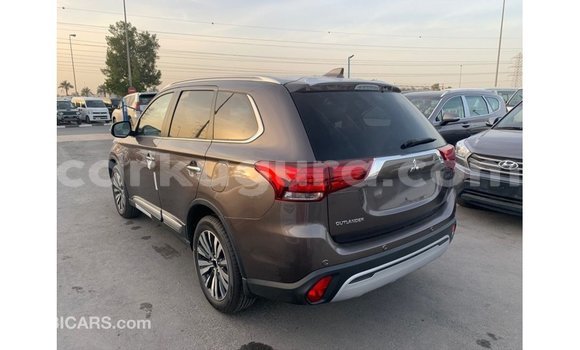 Nunua Imported Mitsubishi Outlander Brown Gari ndani ya Import - Dubai nchini Bujumbura Nunua Imported Mitsubishi Outlander Brown Gari ndani ya Import - Dubai nchini Bujumbura