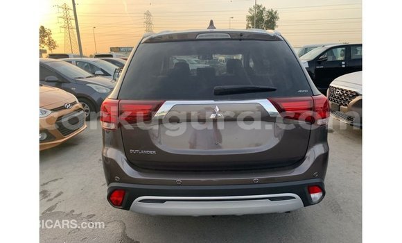 Nunua Imported Mitsubishi Outlander Brown Gari ndani ya Import - Dubai nchini Bujumbura Nunua Imported Mitsubishi Outlander Brown Gari ndani ya Import - Dubai nchini Bujumbura
