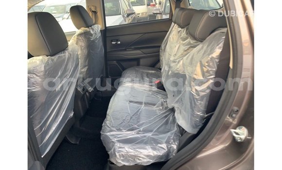 Nunua Imported Mitsubishi Outlander Brown Gari ndani ya Import - Dubai nchini Bujumbura Nunua Imported Mitsubishi Outlander Brown Gari ndani ya Import - Dubai nchini Bujumbura