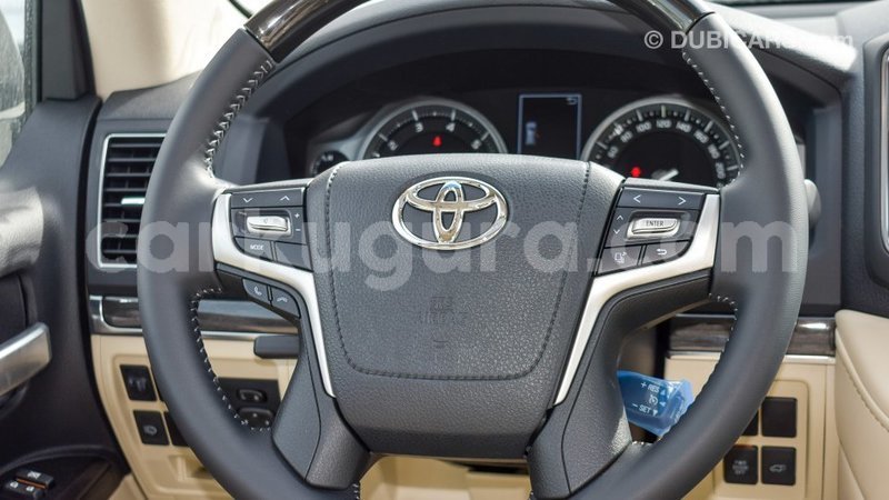 Big with watermark toyota land cruiser bujumbura import dubai 3910