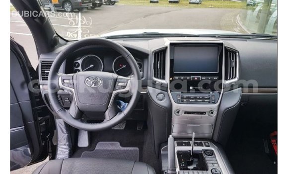 Buy Import Toyota Land Cruiser Black Car in Import - Dubai in Bujumbura Buy Import Toyota Land Cruiser Black Car in Import - Dubai in Bujumbura